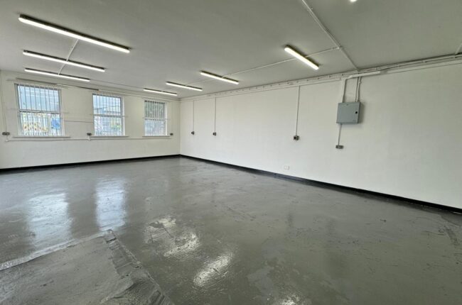 1,500 sq.ft Industrial/Trade Unit with Office (A7) 7