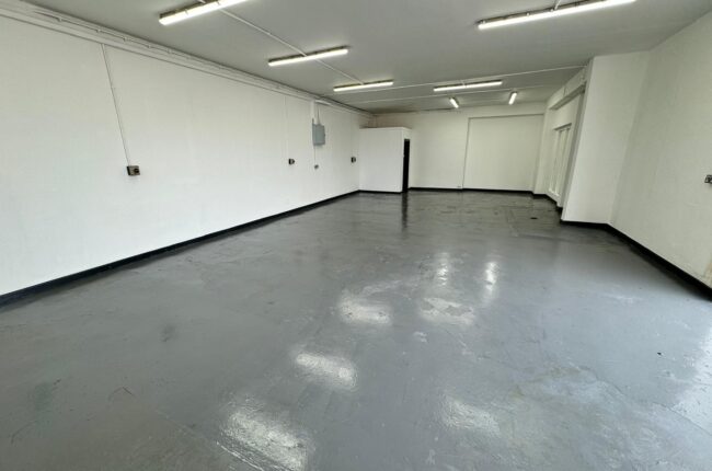 1,500 sq.ft Industrial/Trade Unit with Office (A7) 6