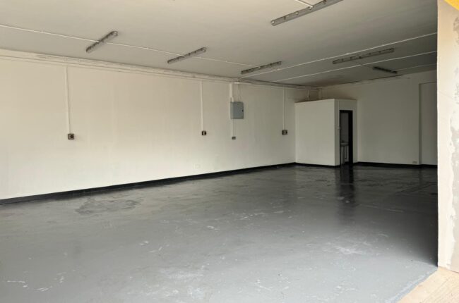 1,500 sq.ft Industrial/Trade Unit with Office (A7) 4